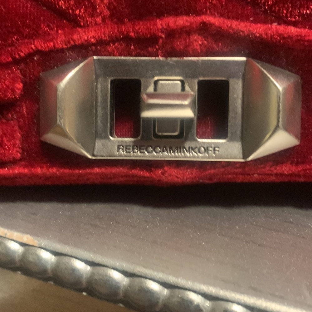 Rebecca Minkoff quilted red velvet cross body bag - Picture 4 of 9